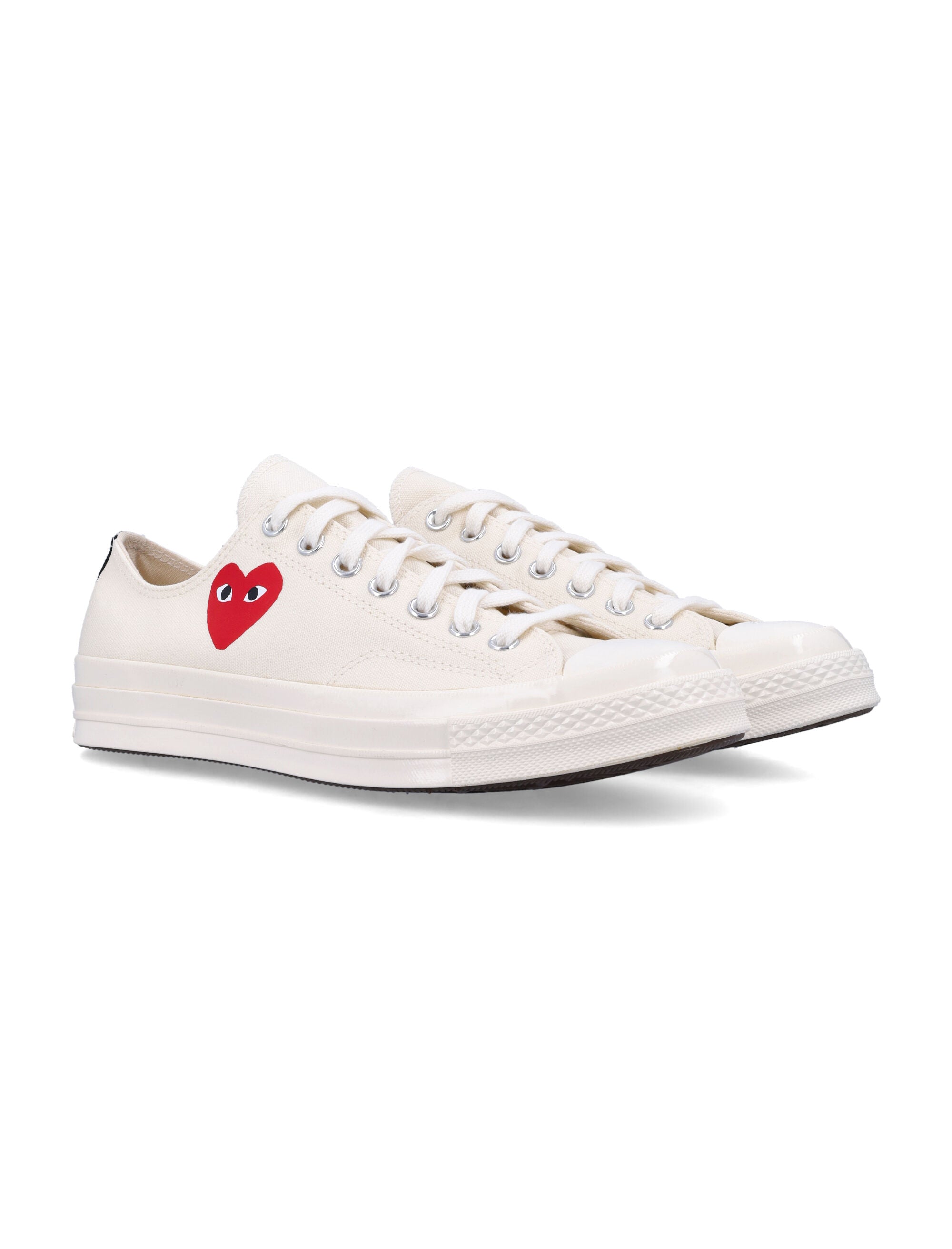 Small Heart Low Top White Cotton Sole Sneaker