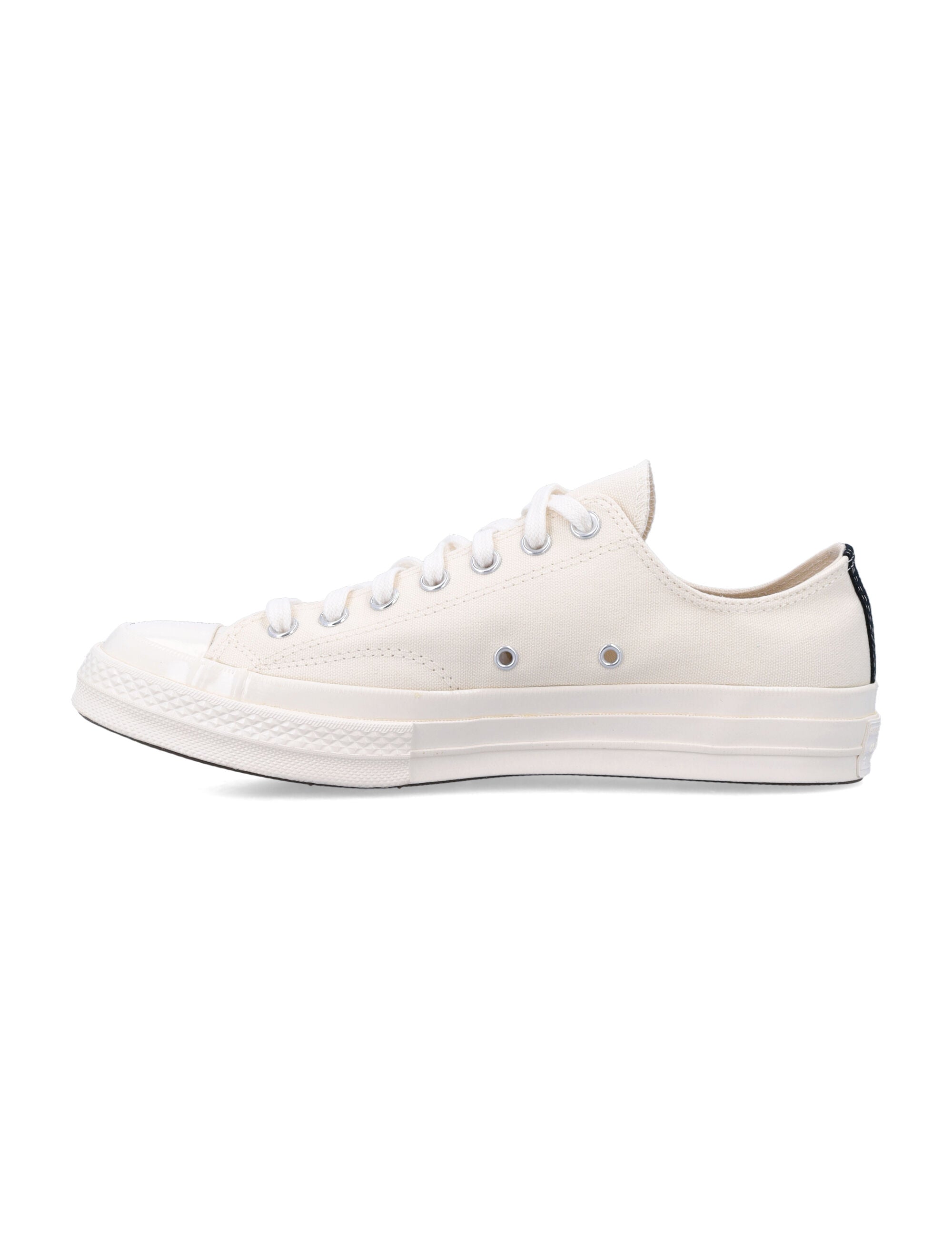 Small Heart Low Top White Cotton Sole Sneaker