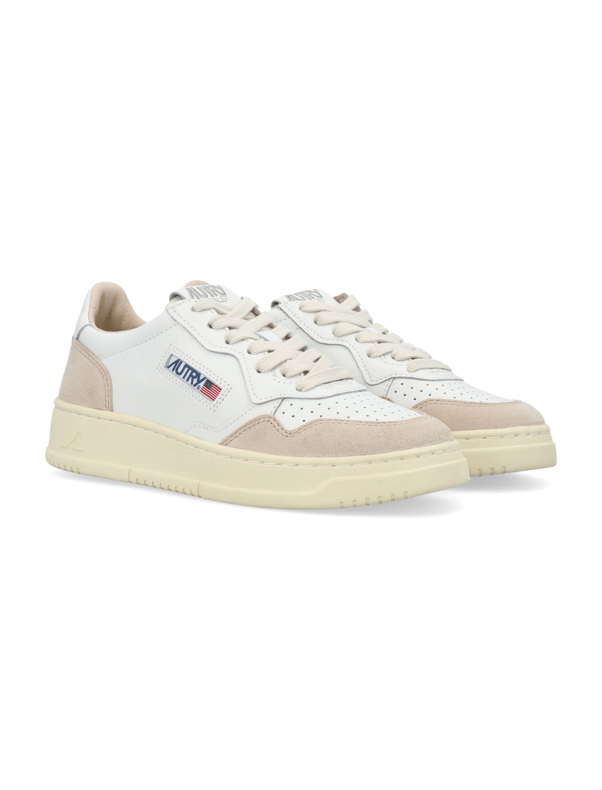 Autry Medalist Low womens sneakers White Upper
