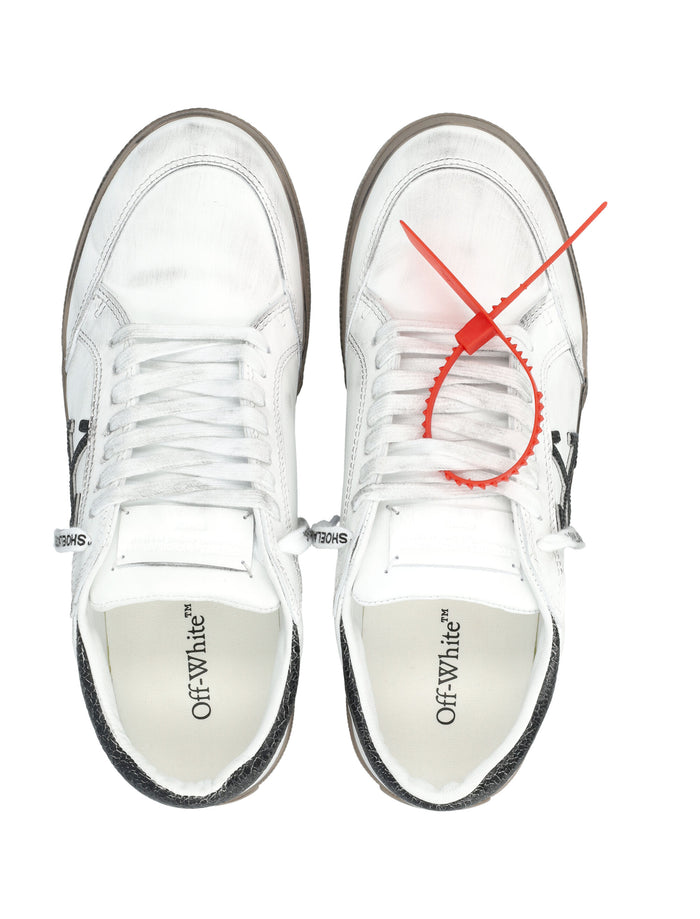 Off-White Vulc Low Vintage Sneakers in white Upper