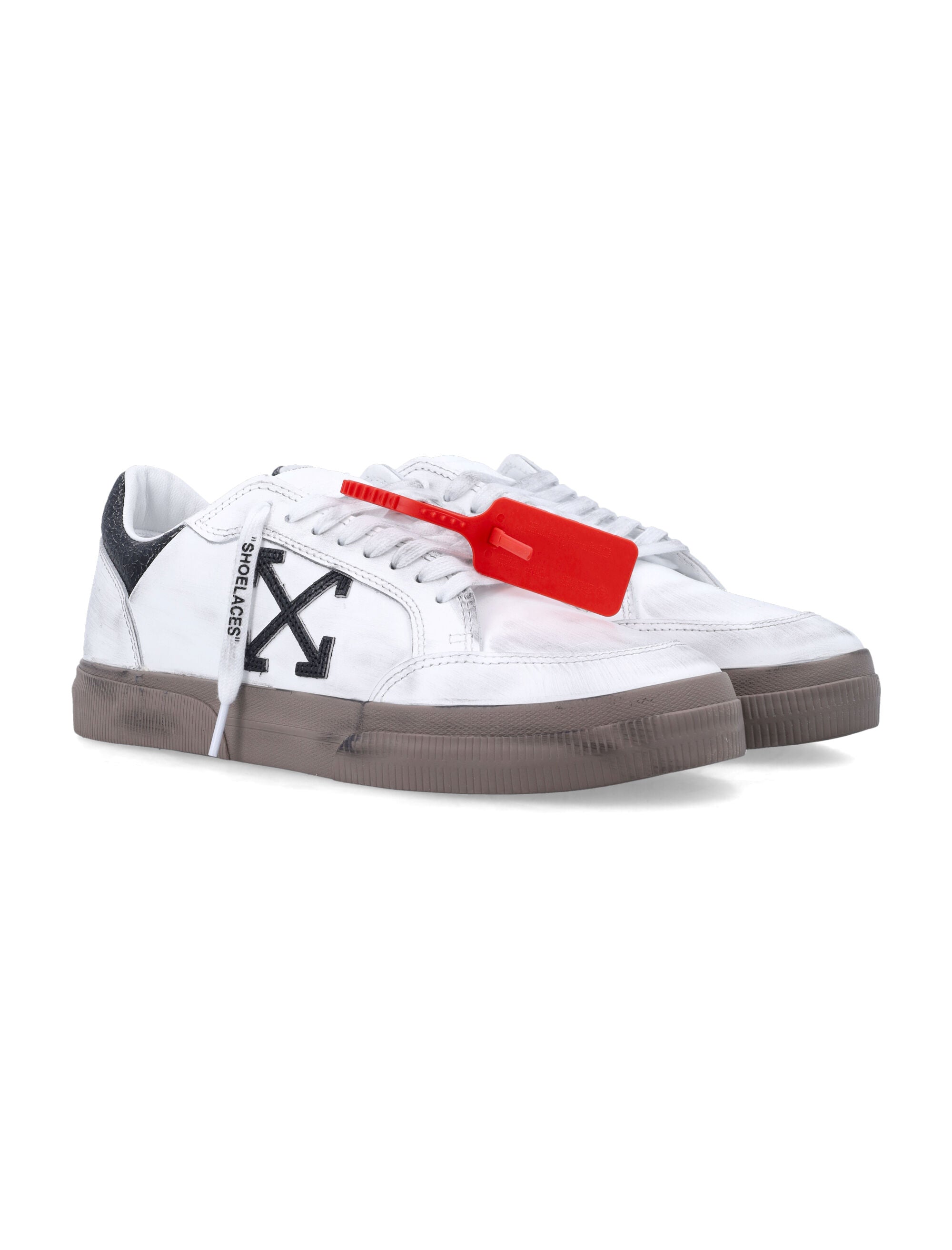 Off-White Vulc Low Vintage Sneakers in white Upper