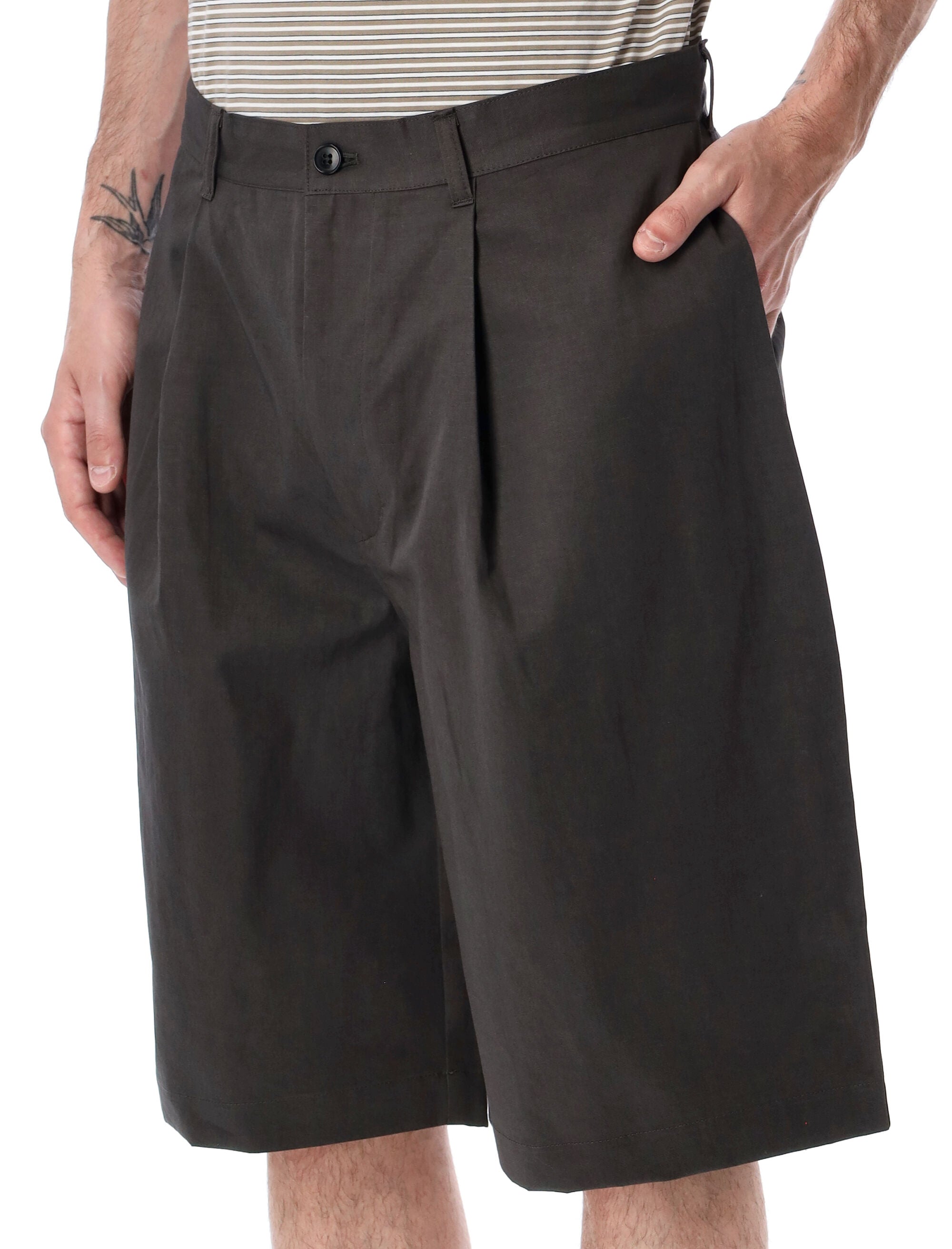 Still By Hand Oversized Pleated Shorts Charcoal Cotton