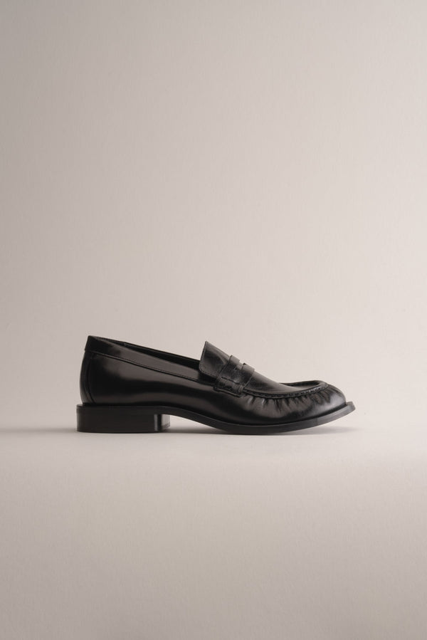 079 - Mocassin Black Loafers