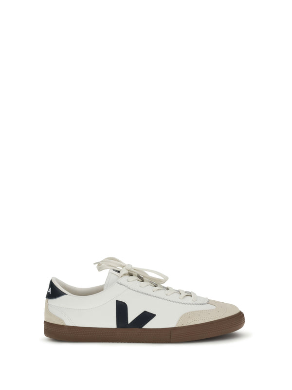 Veja Upper: 100% calf leather; Sole: 100% rubber sneaker in white