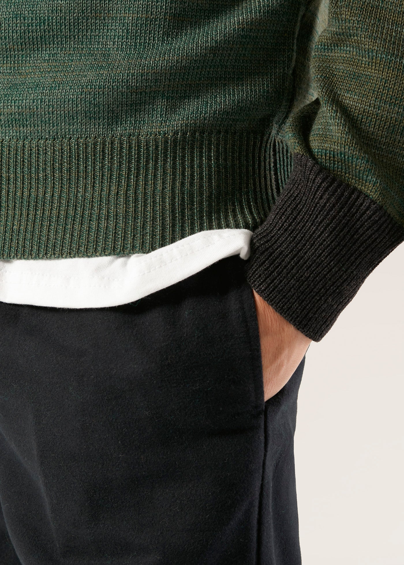 Aalghero Straight-Leg Pleated Cotton-Flannel Trousers Navy
