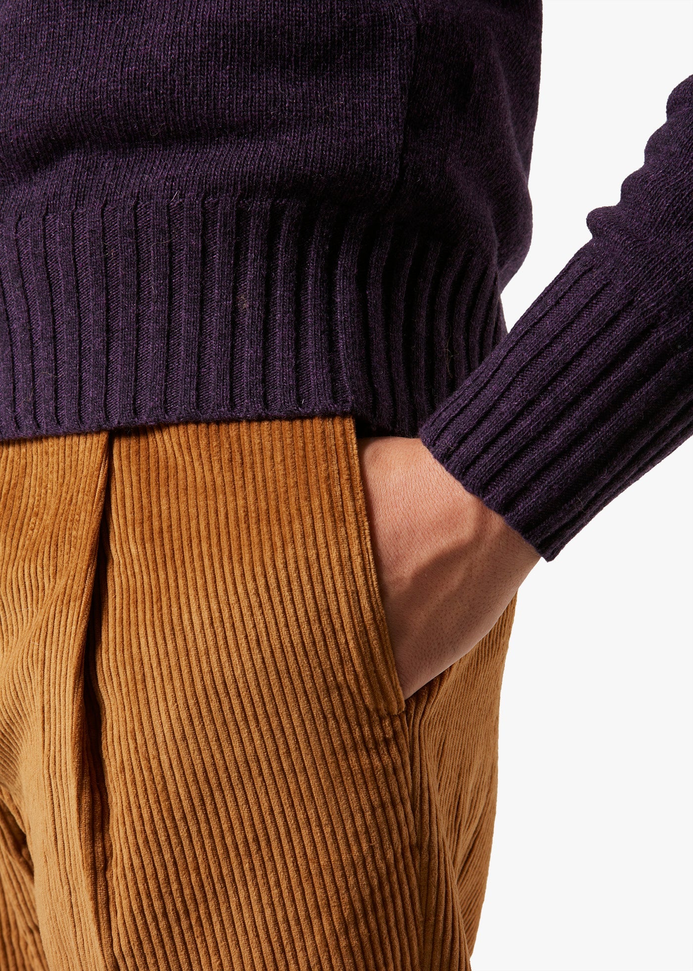 Aantioco Velvet Trousers Brown