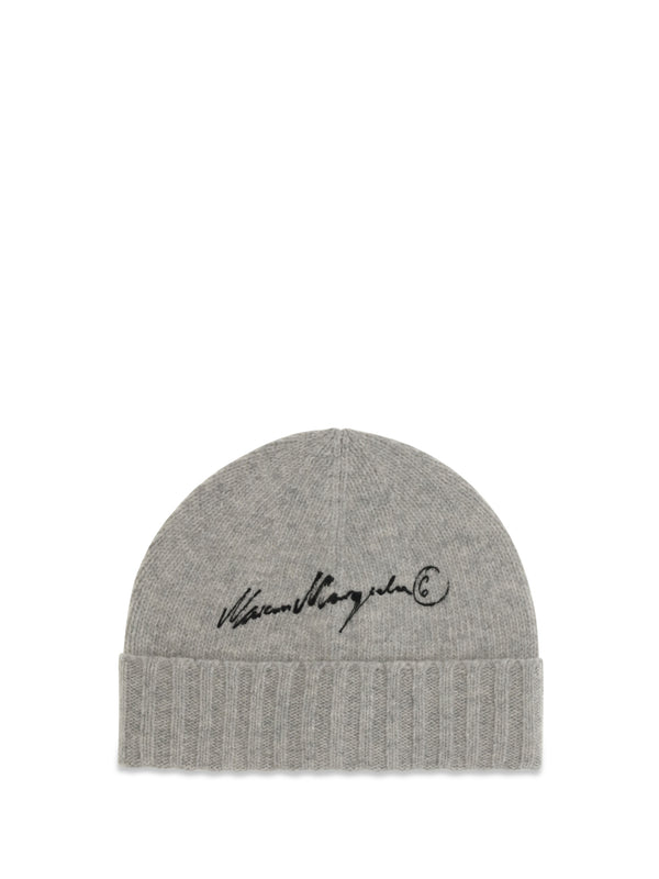 MM6 Maison Margiela S52TB0025M13288 100% Wool Ovis Aries beanie in gray
