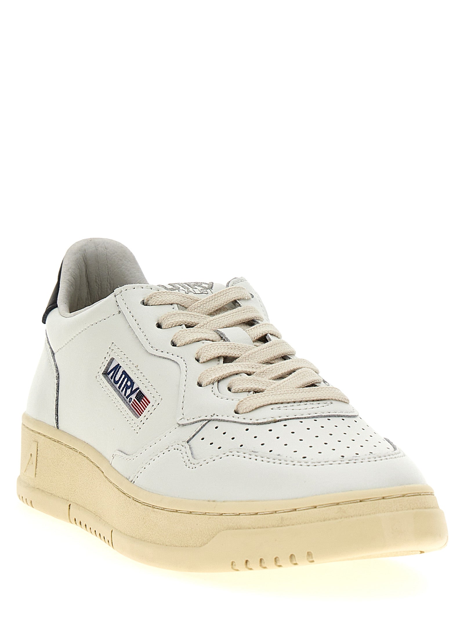 Medalist Sneaker White/black Calf Leather (bos Taurus)