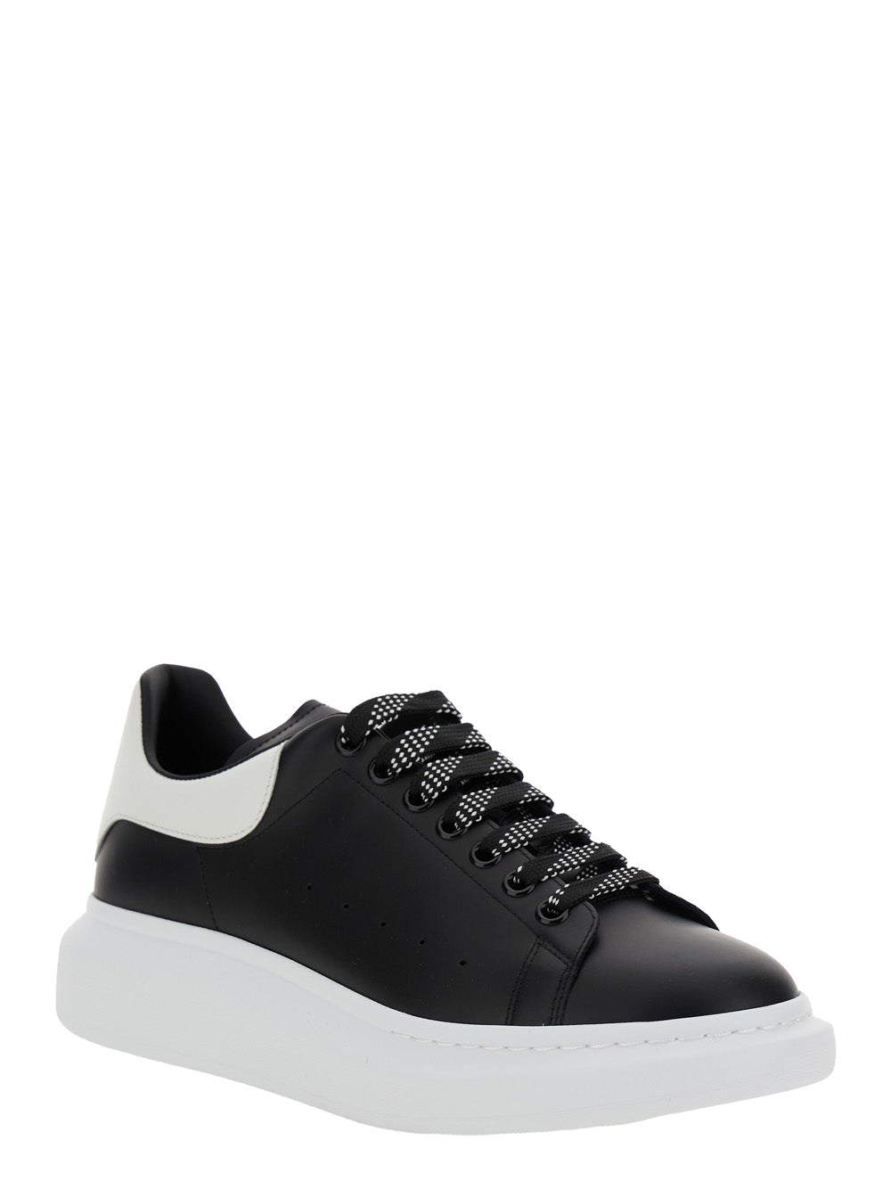 Low Top Sneaker With Logo Lettering On The Tongue Black Leather For Men Calf