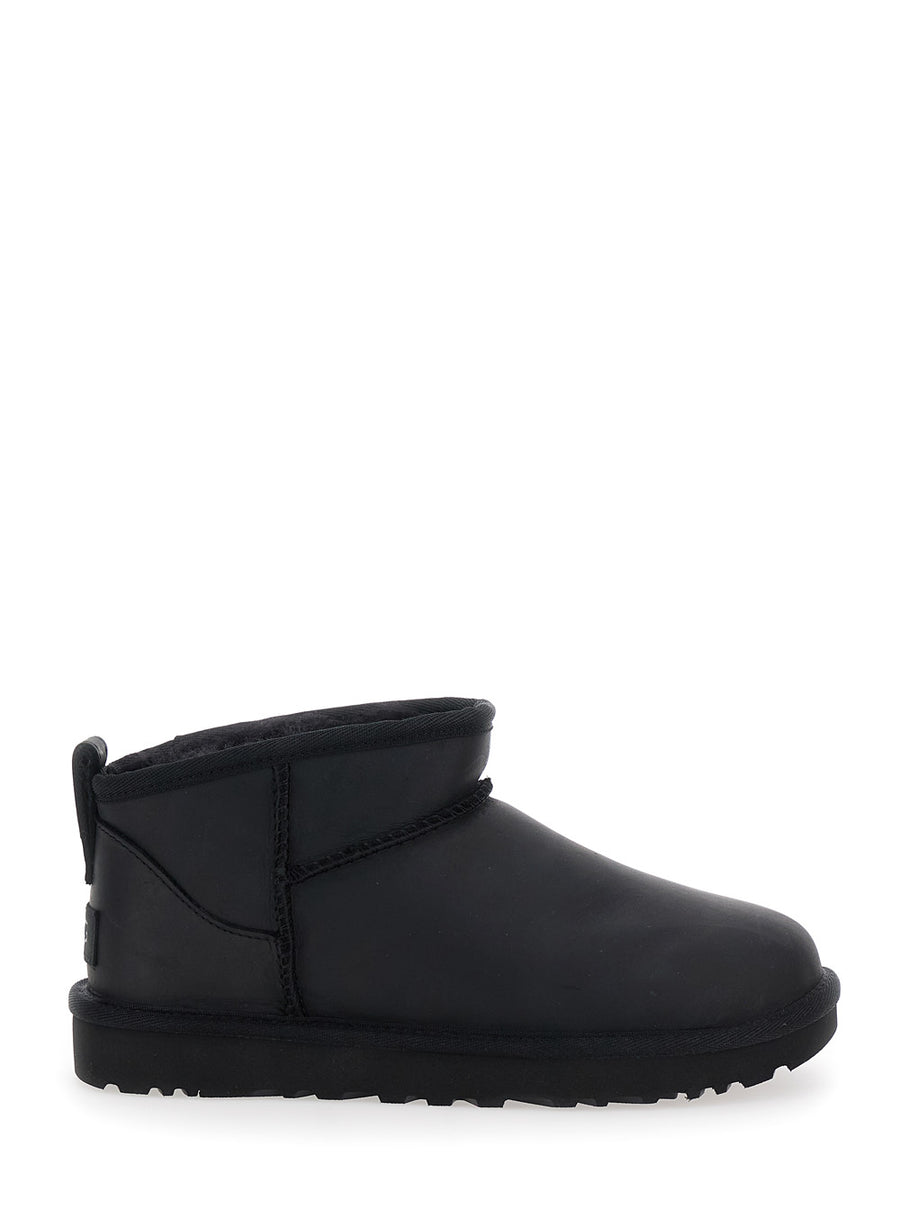 Ankle Boots Classic Ultra Mini Black Leather