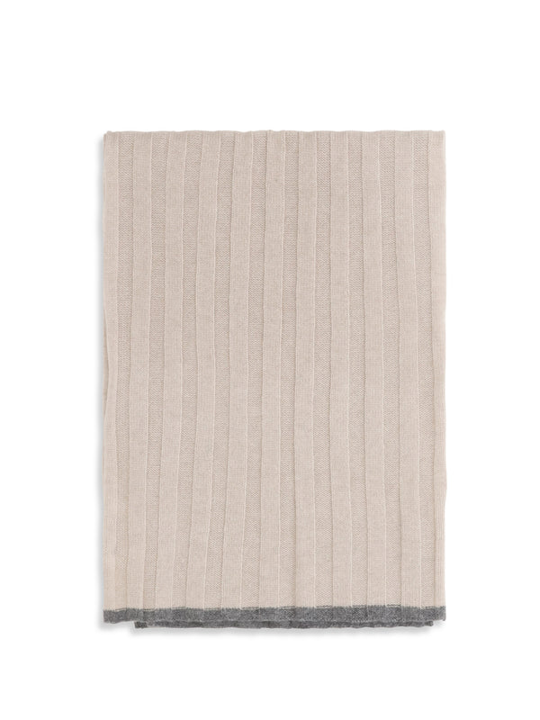 Brunello Cucinelli 100% Cashmere scarf in beige
