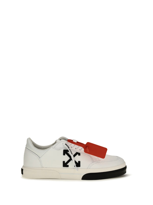 Off-White Upper: 100% calf leather; Sole: 100% rubber sneaker in white