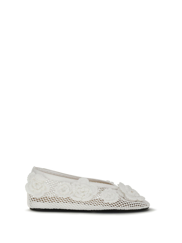 Ganni Upper: 35% viscose flat in white