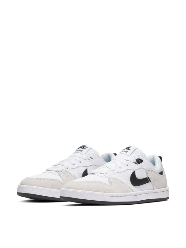 Nike Textile sneaker in white