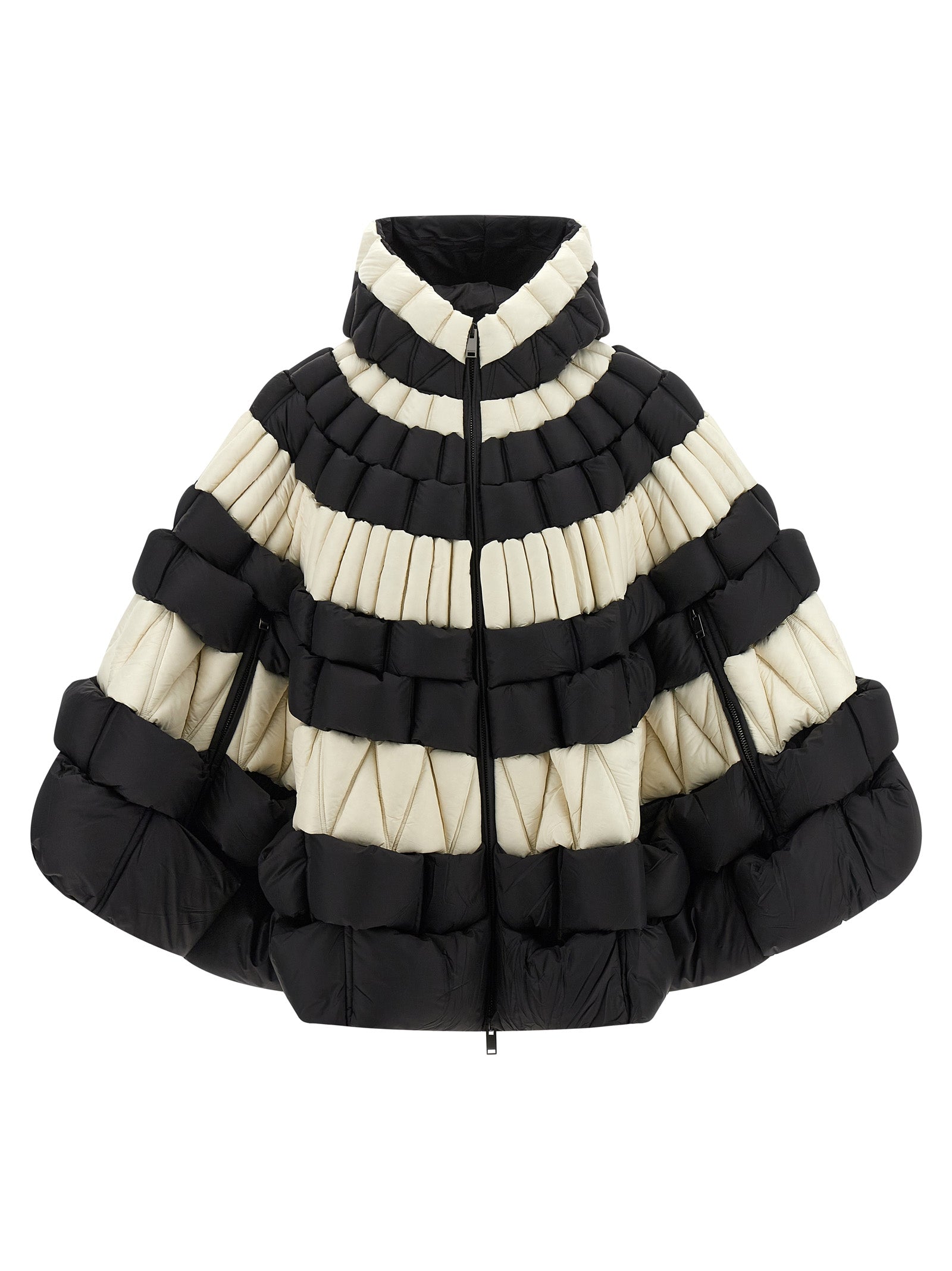3d Cape White/black Nylon Capes