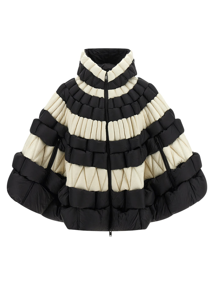 3d Cape White/black Nylon Capes