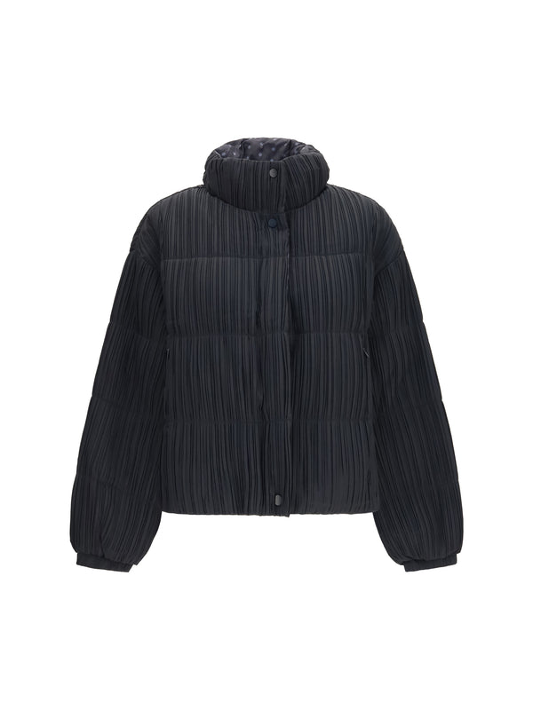Gongdid Design Inner: 100% Goose Down; Outer: 100% Polyester down jacket in black