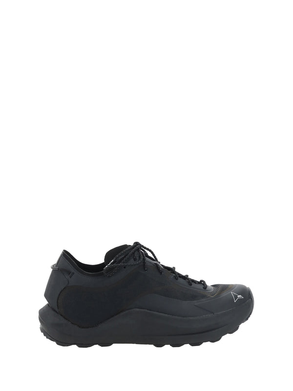 Roa Upper: 54% polyester sneaker in black