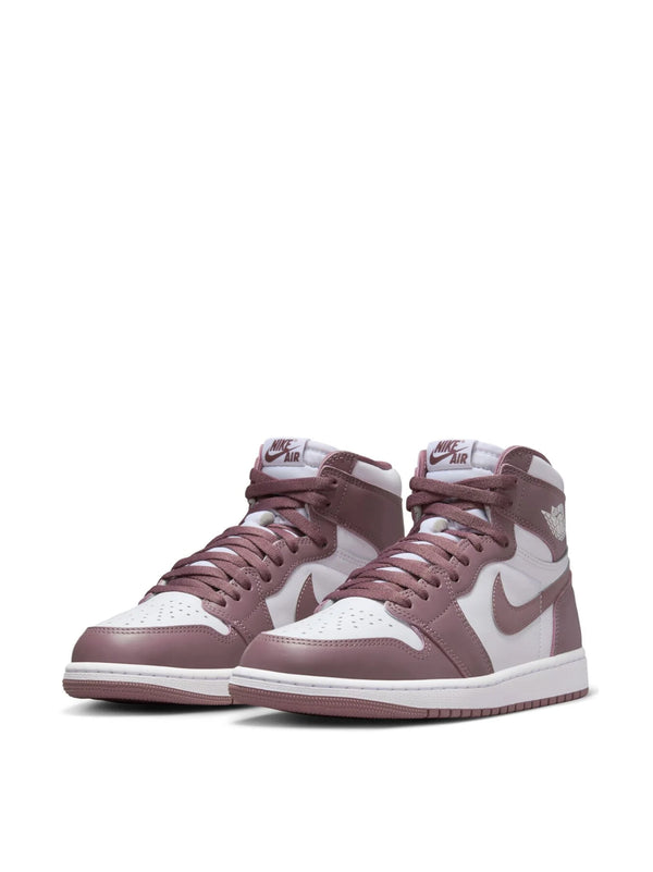 Nike Leather sneakers in mauve