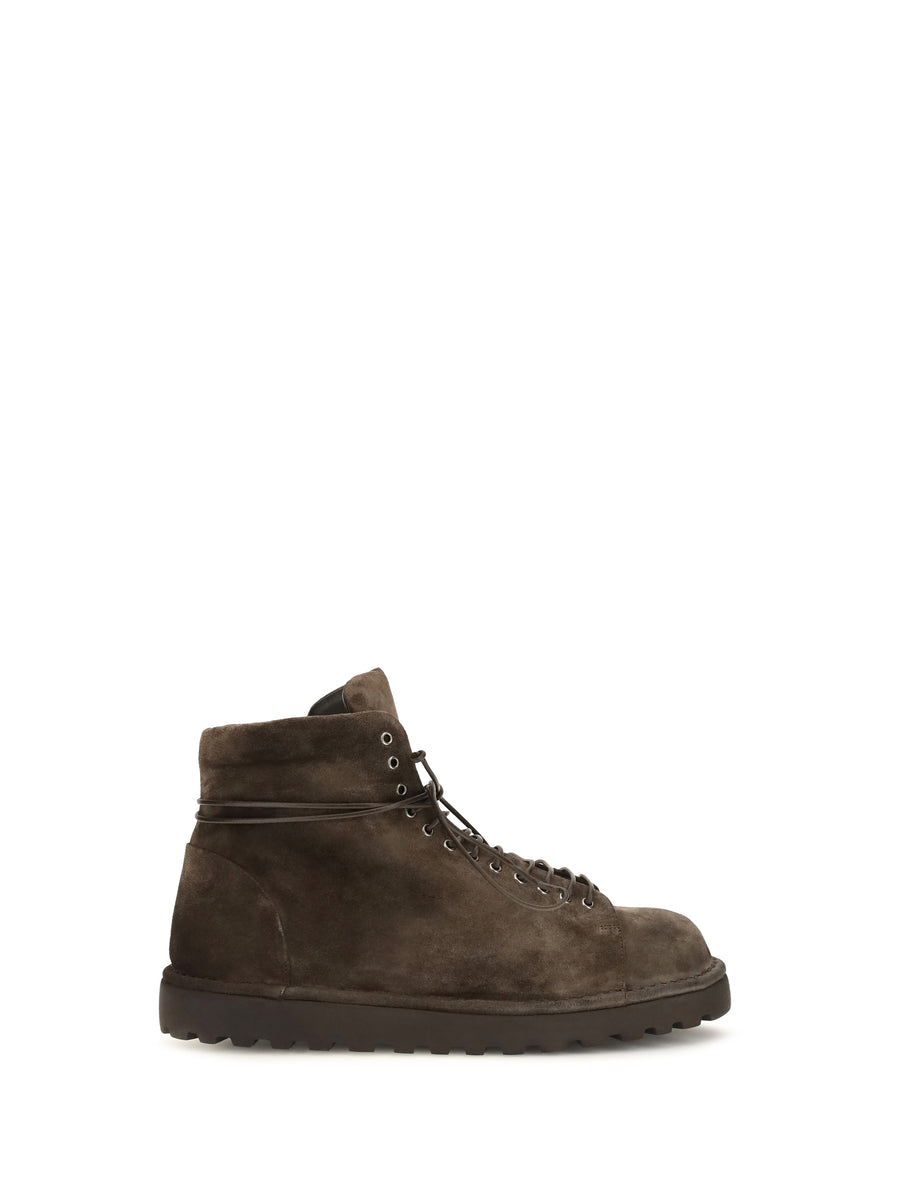 MarsèLl Suede boot in brown