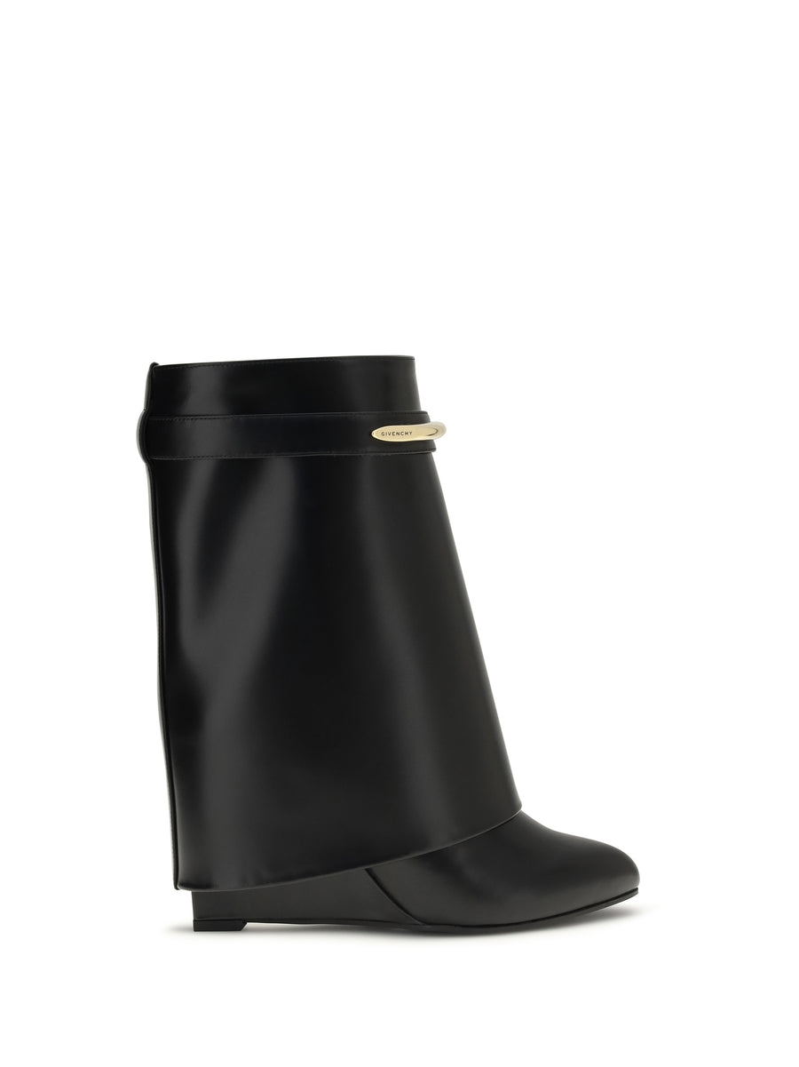 Givenchy 100% Calf leather Bos Taurus ankle boot in black
