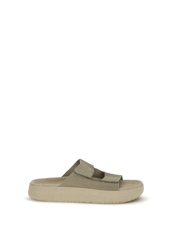 Veja Upper: 100% calf leather; Sole: 100% rubber sandals in beige