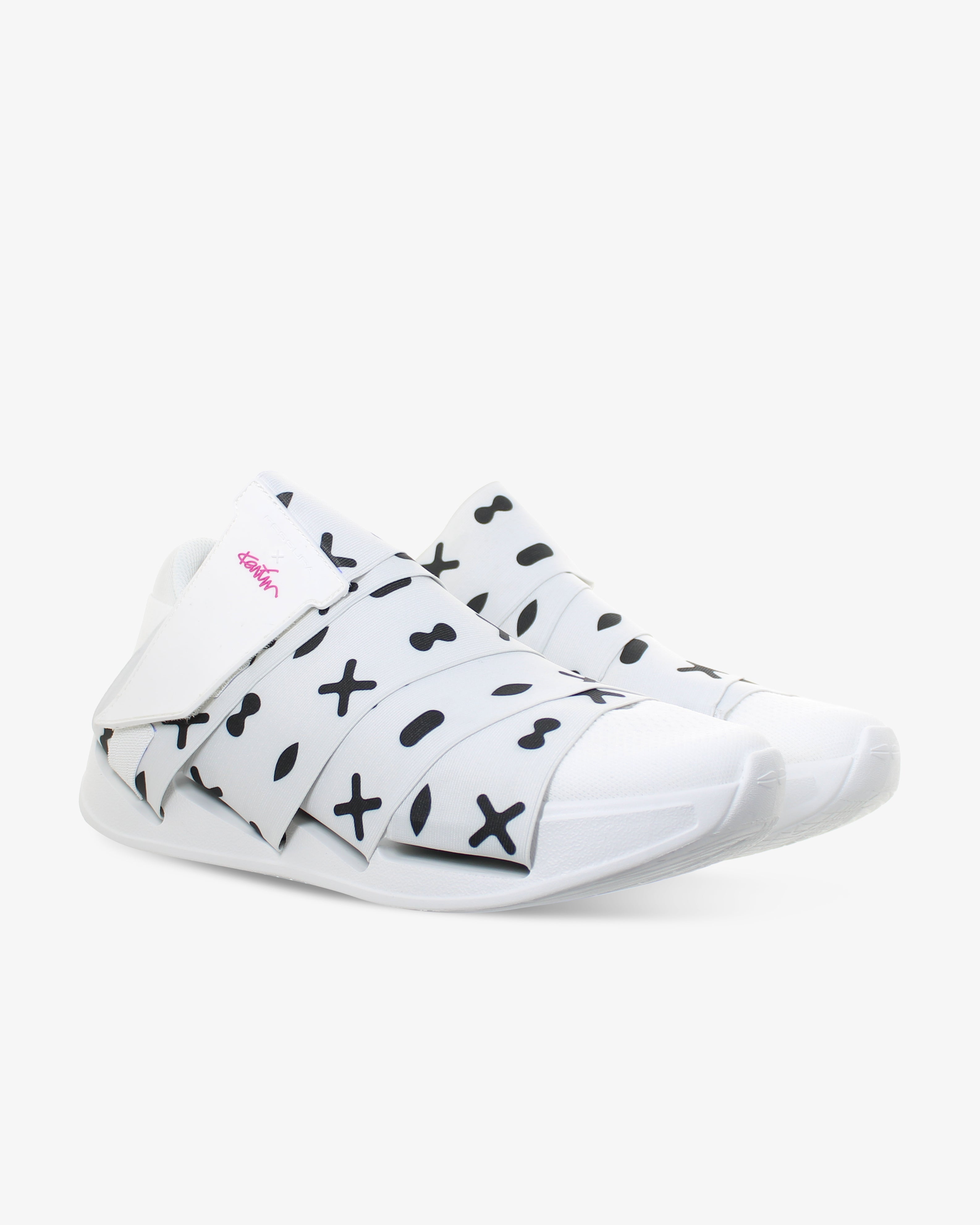 Change Shoe - Karim Rashid Limited Edition 01 White Sign Everyday Sneakers