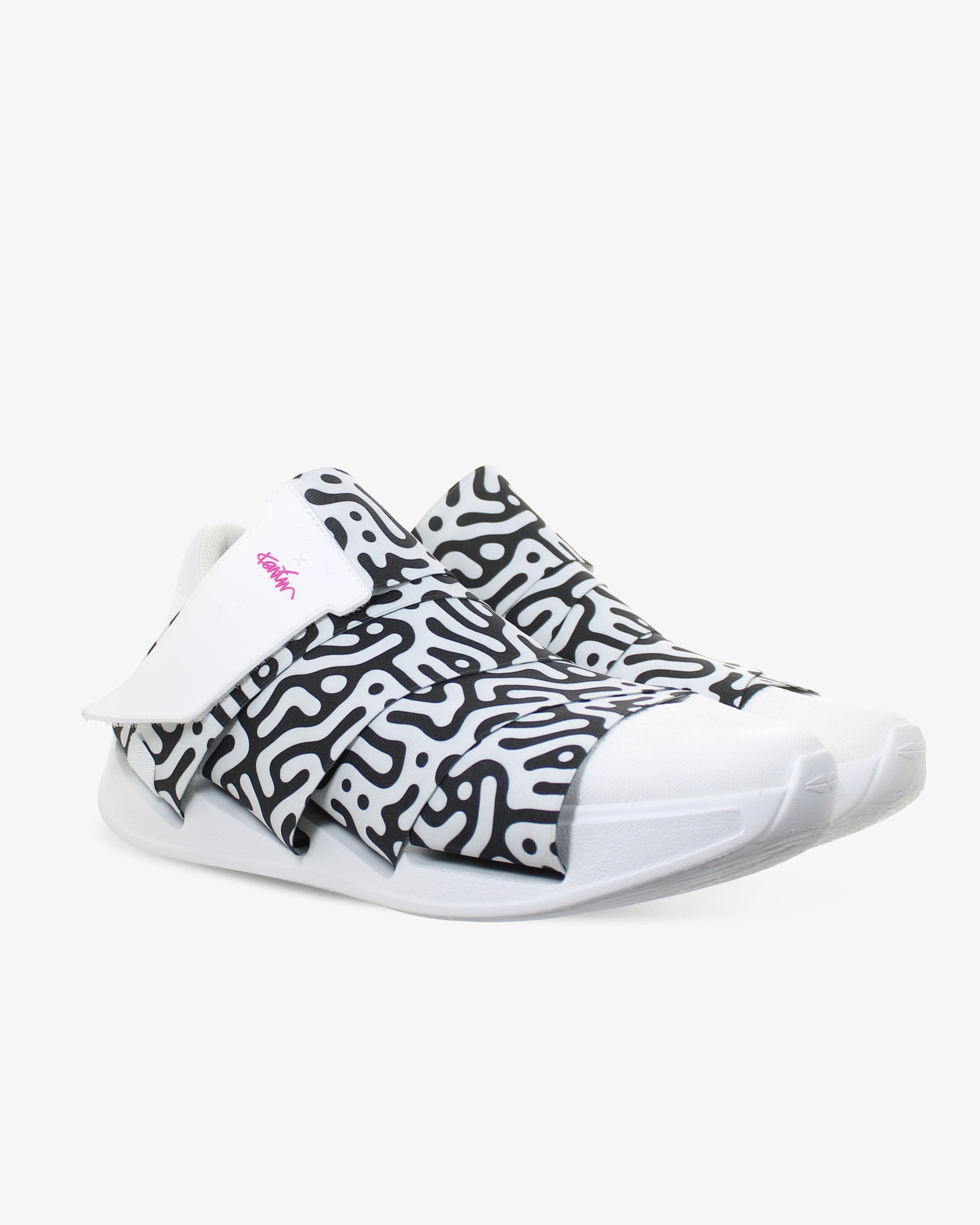 Change Shoe - Karim Rashid Limited Edition 02 White Black Everyday Sneakers