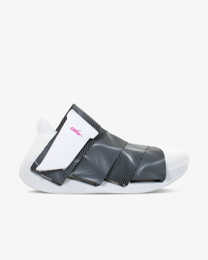 Change Shoe - Karim Rashid Limited Edition 03 Black Everyday Sneakers