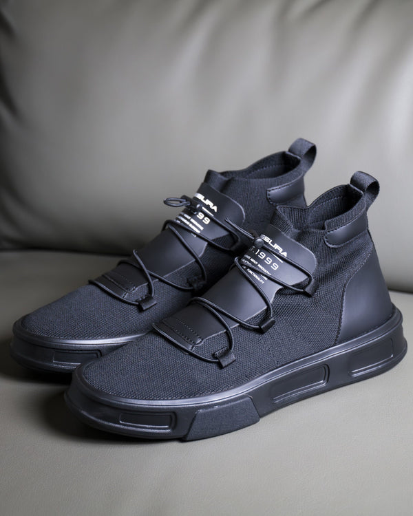 Fessura Italia Flyknit upper sneaker in black