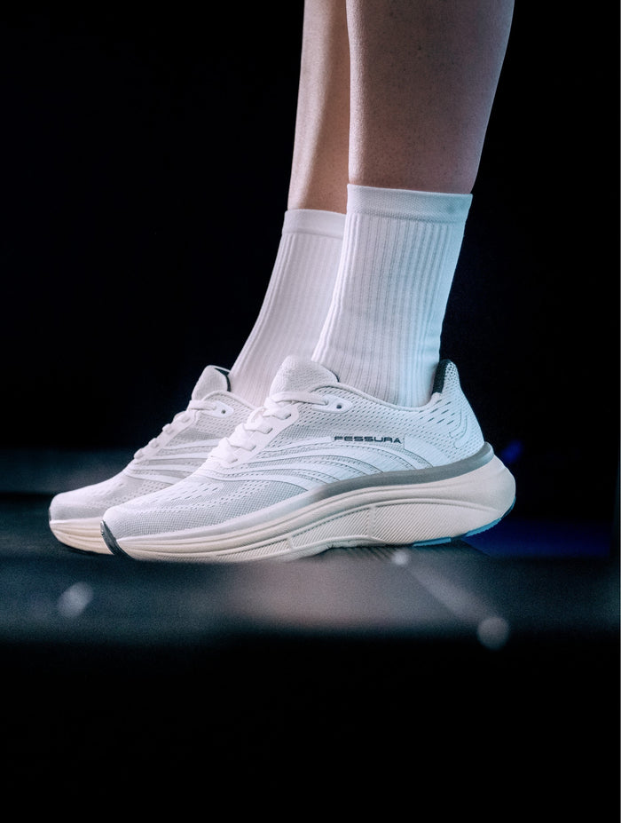 Speed 01 02 White Running Sneakers