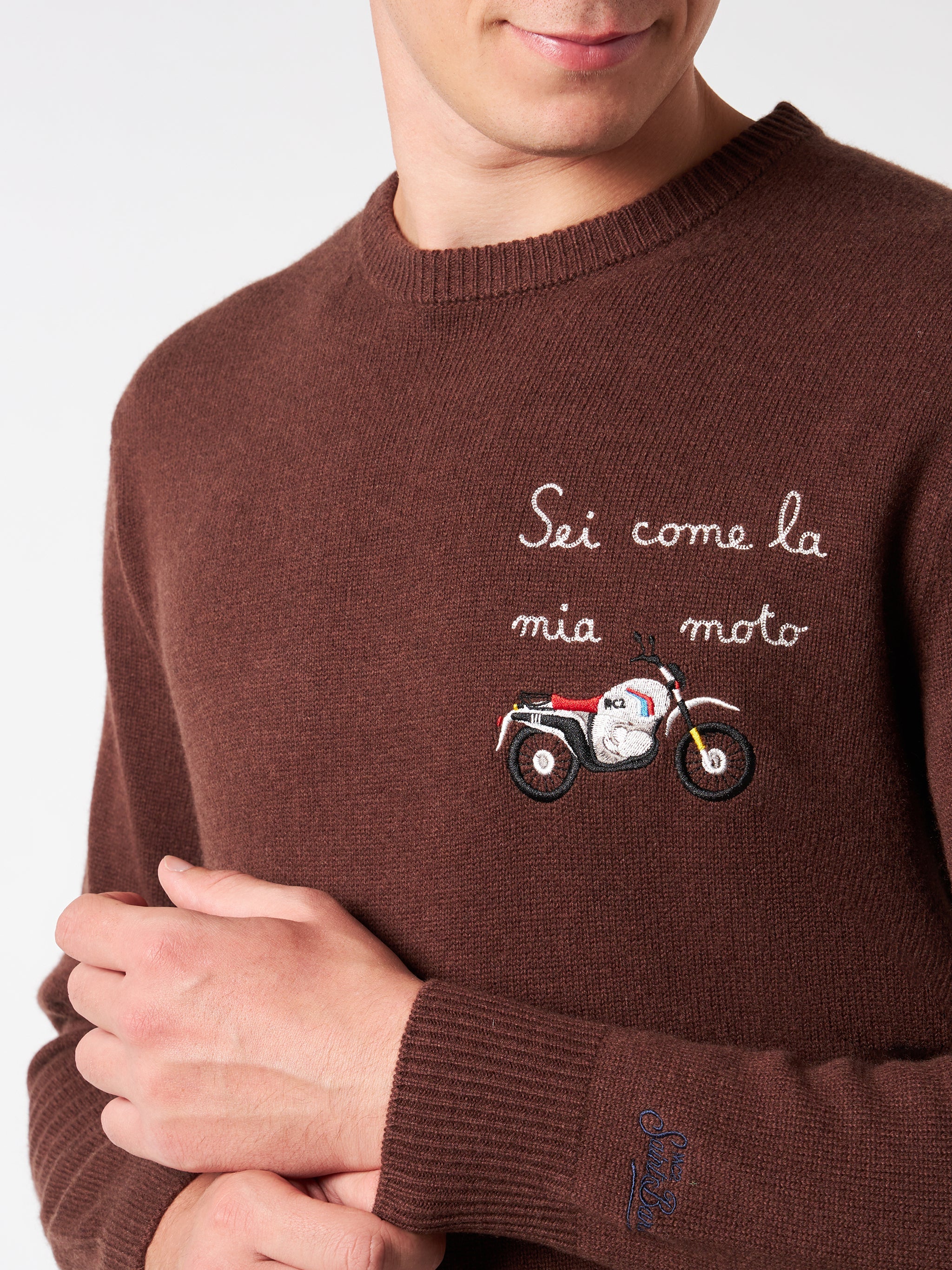 Man Crewneck Sweater With Sei Come La Mia Moto Embroidery Brown