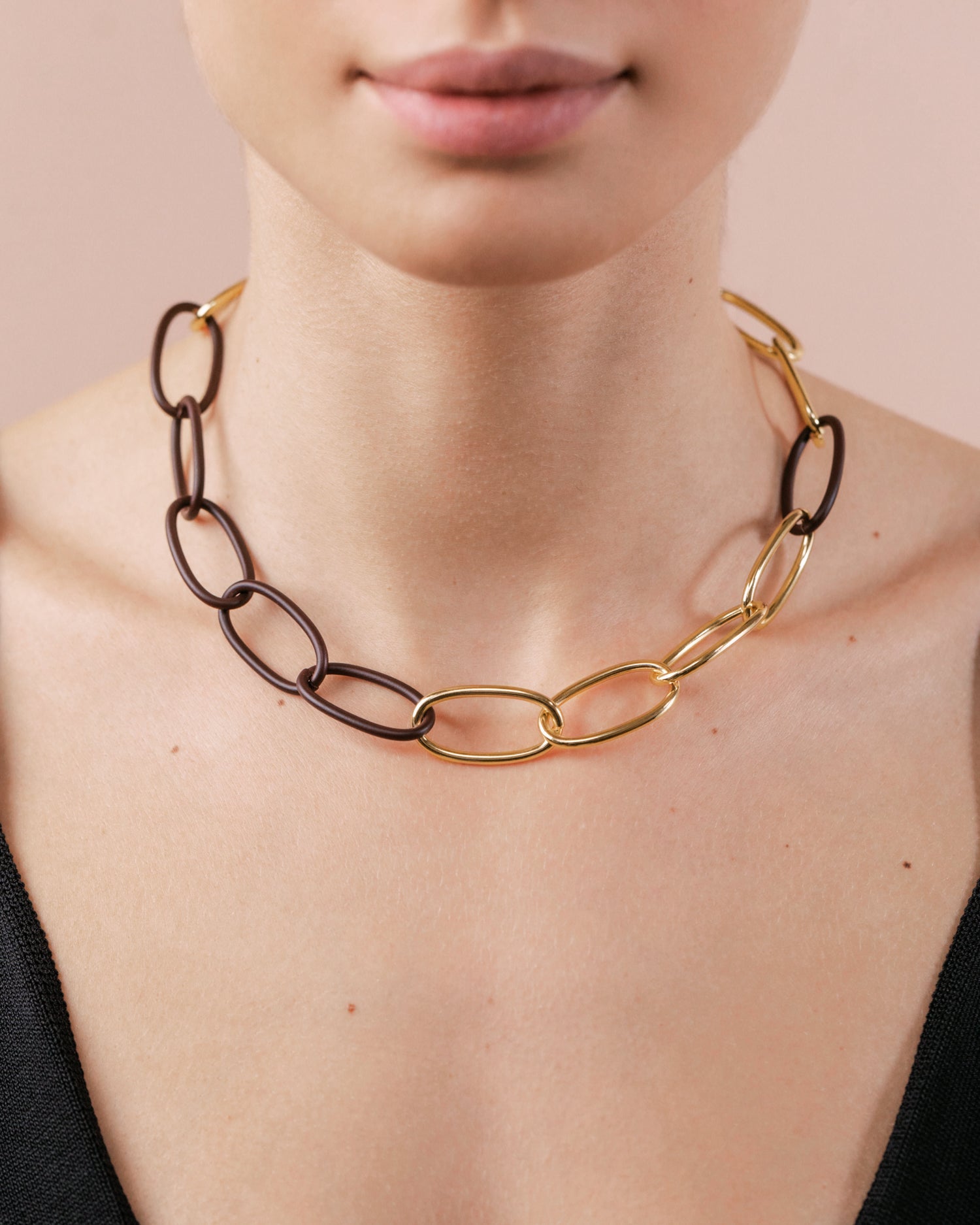 Lace Bolt Gold Brown __single__ Necklaces
