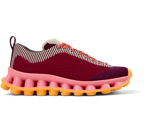 Camper sneaker in red