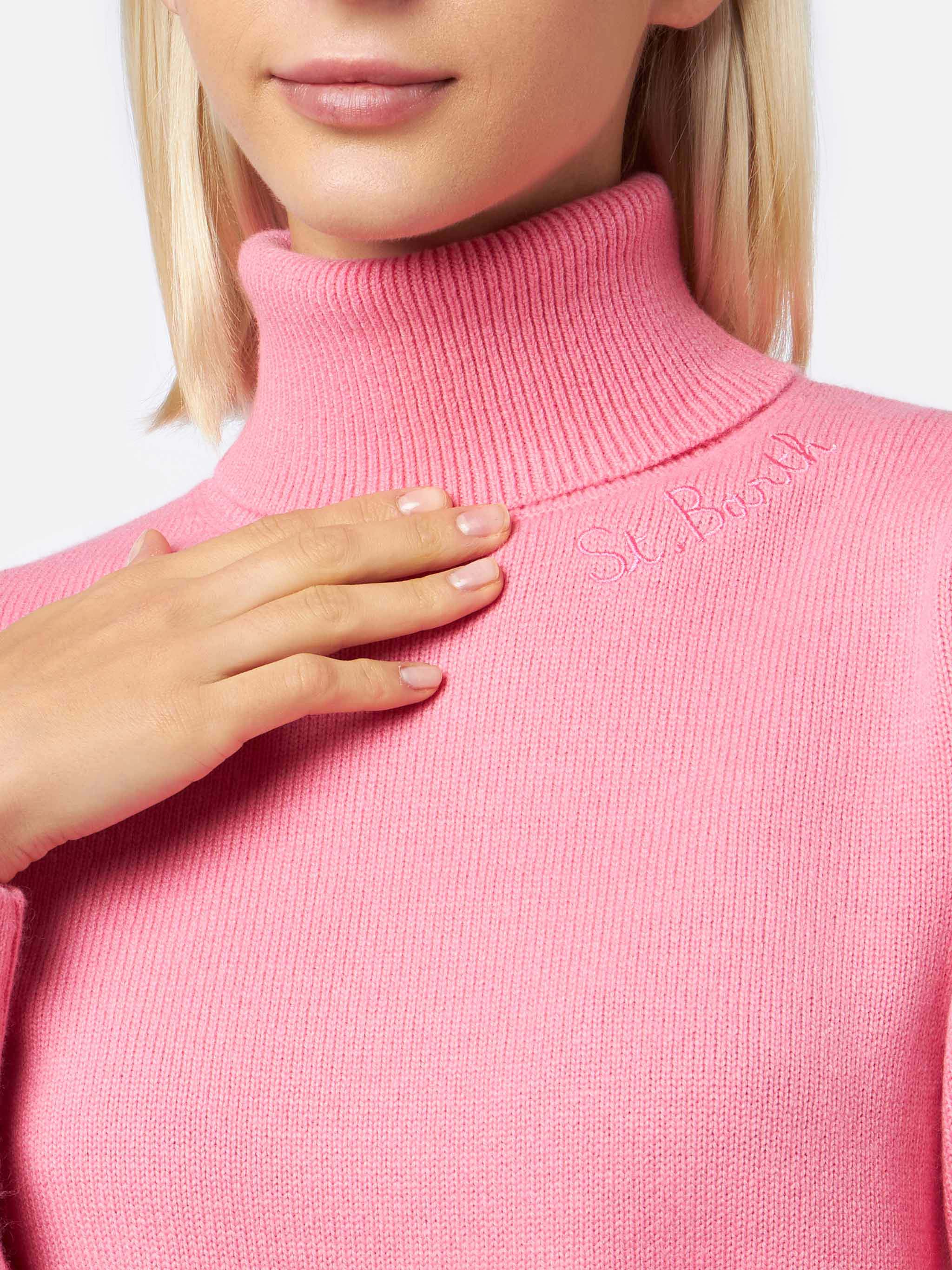 Pink Turtleneck Moody Blended Cashmere