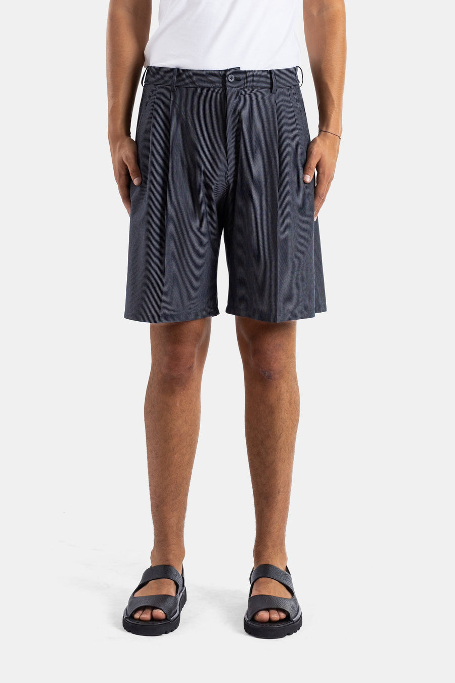 Kanemasa Phil. Cotton jersey with vertical stripes bermuda shorts in black