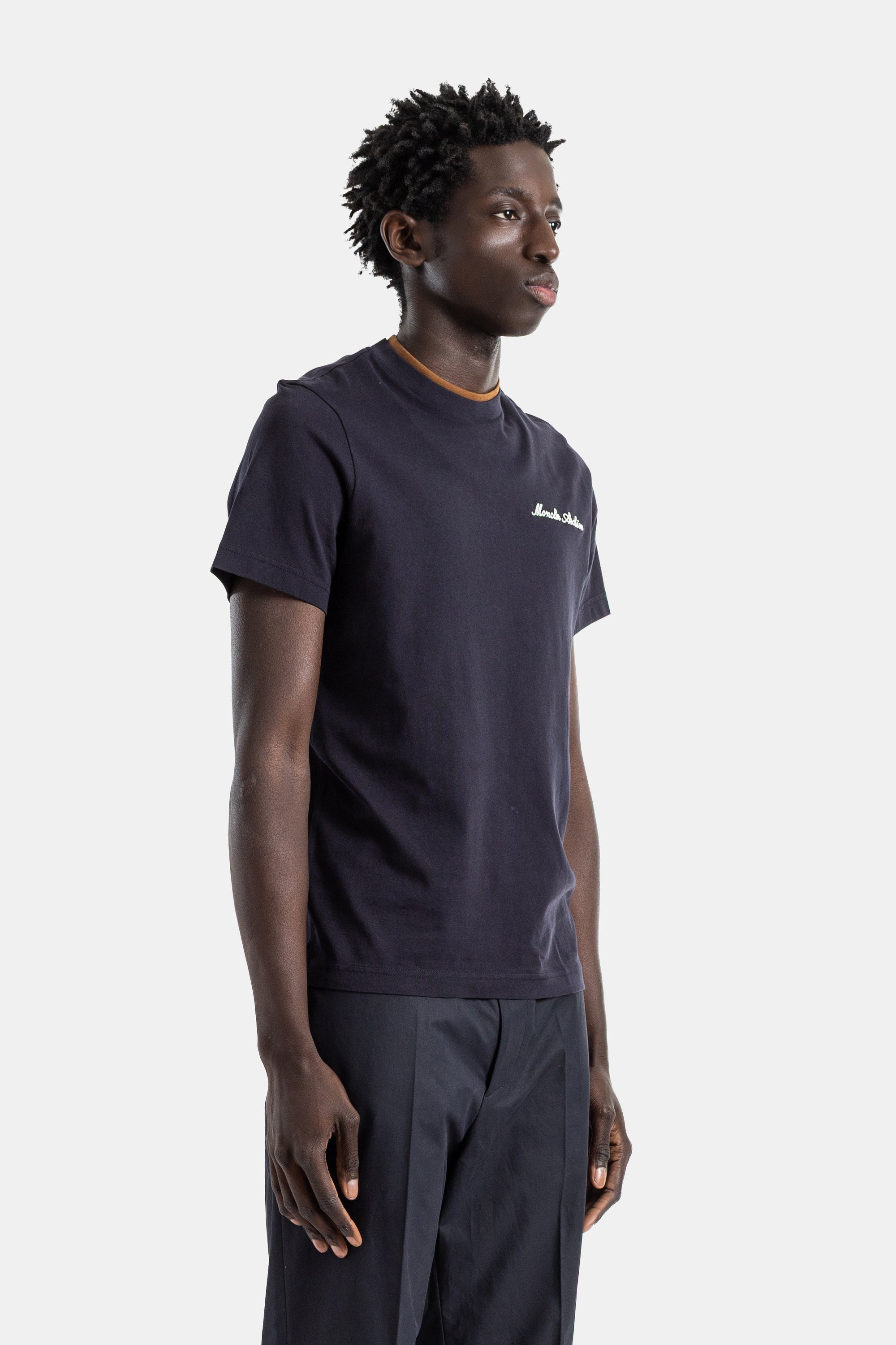 Navy Cotton Jersey T-Shirt With Moncler Archive Script Embroidery And Camel Collar Bleu T-shirts