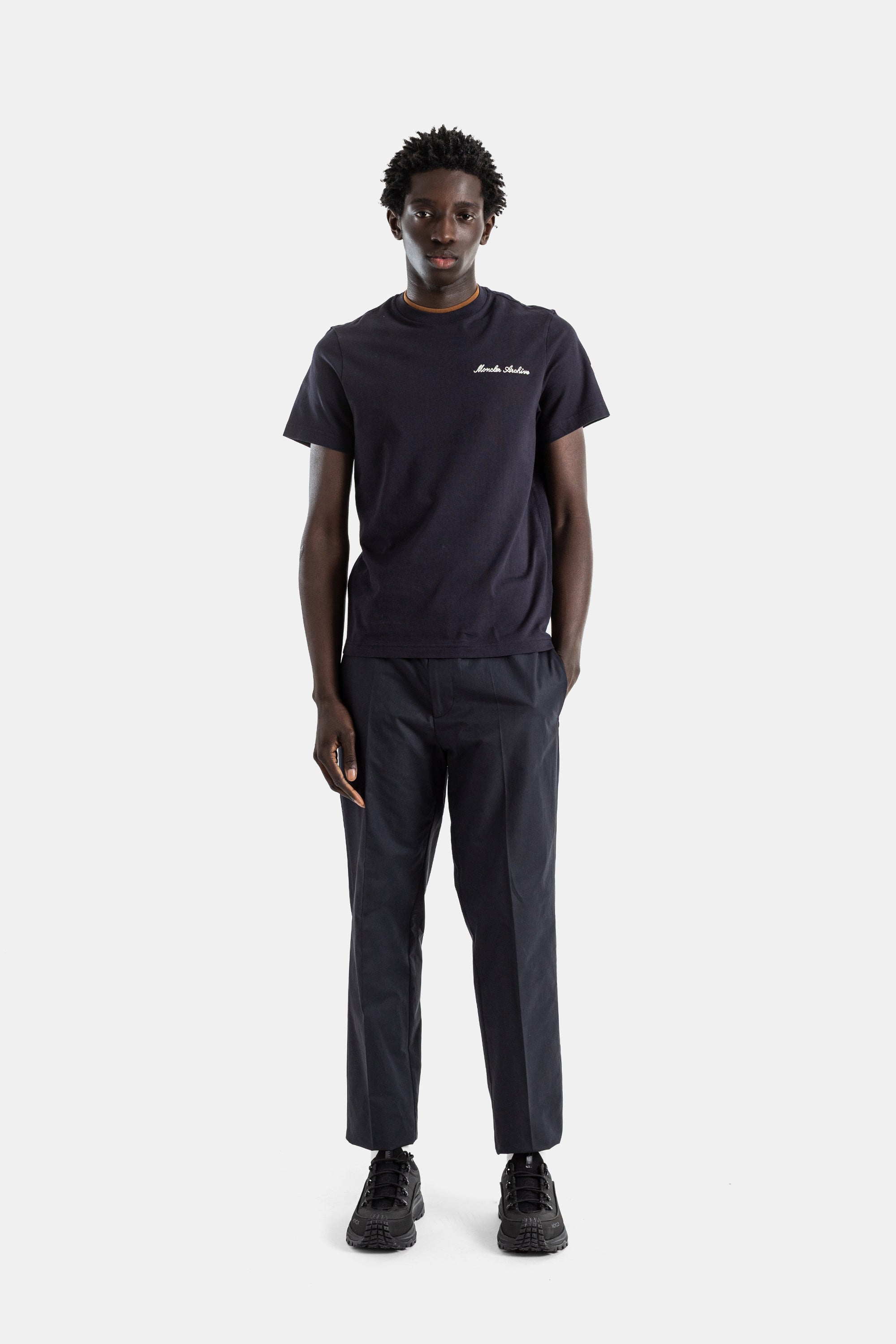 Navy Cotton Jersey T-Shirt With Moncler Archive Script Embroidery And Camel Collar Bleu T-shirts