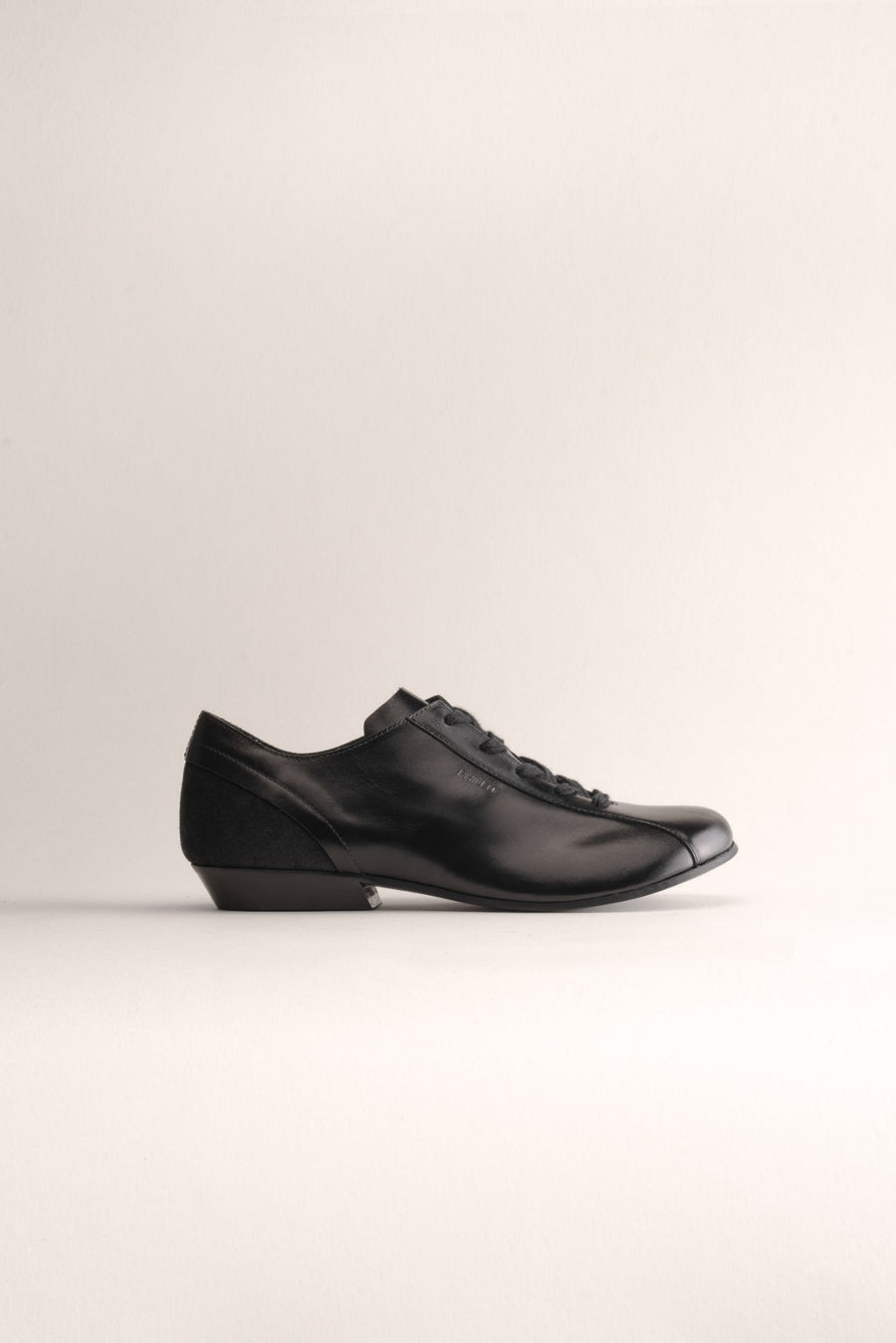 081 - Cascade Black Loafers