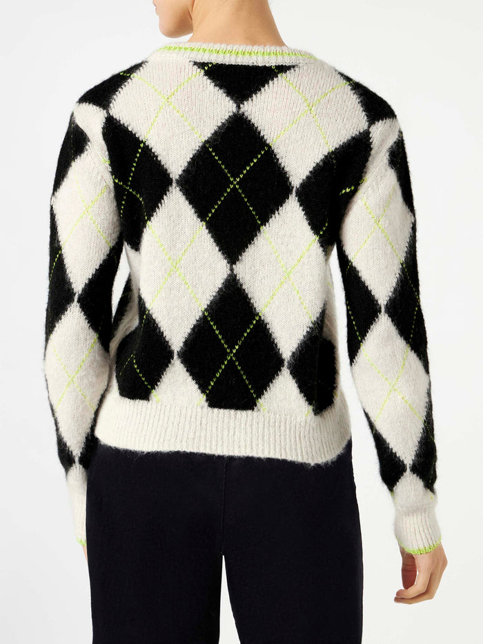 New Queen Soft Cropped Sweater With Argyle Pattern Black