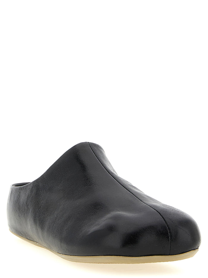 Factory sabots Black Calfskin Leather (bos Taurus) Flat Shoes