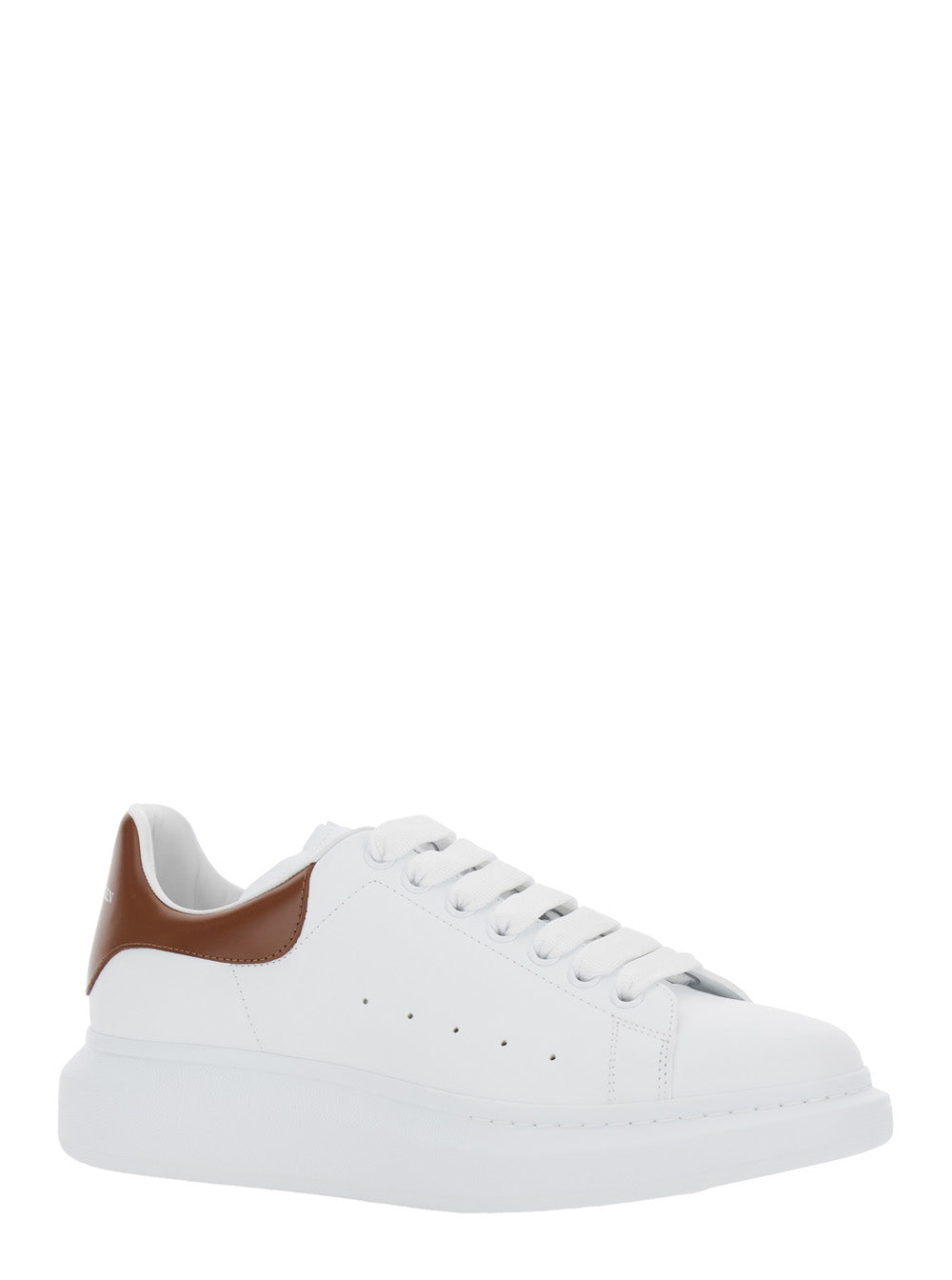 White Low-Top Sneakers With Chunky Sole And Contrasting Heel Tab Leather Man Calf