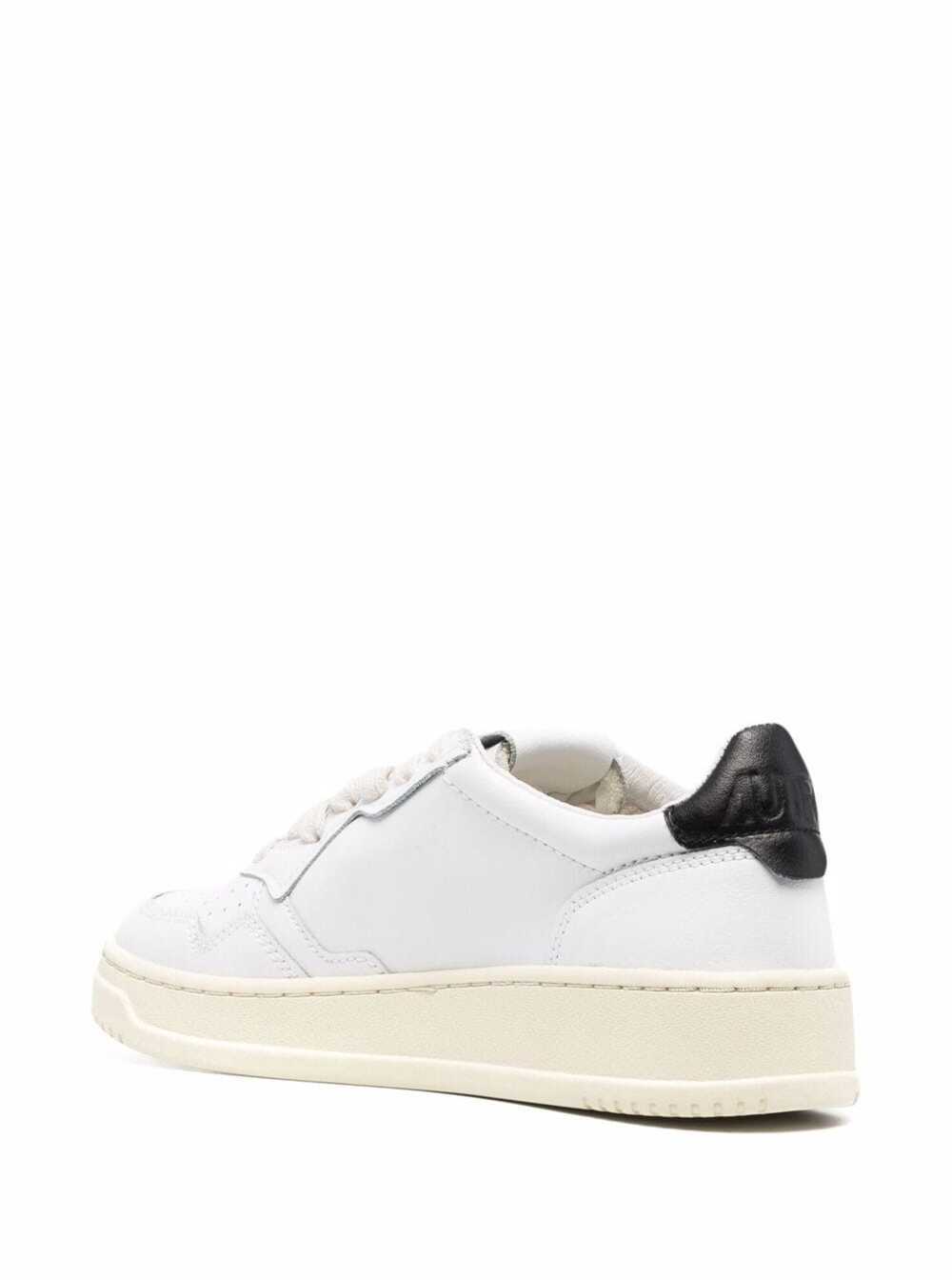 Autry Womans White leather Sneakers with black Heel tab Cow