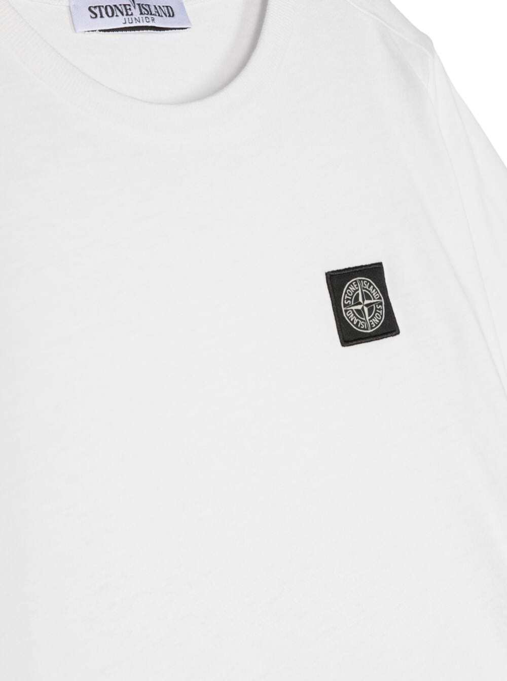 White Crewneck Short-sleeved T-shirt and Contrasting Patch Logo in Cotton Boy Tshirts Polo Shirts