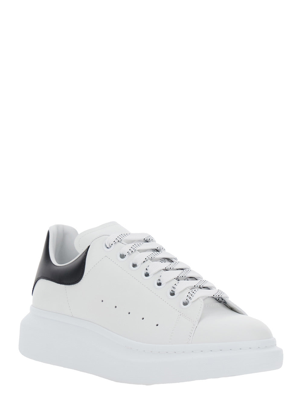 Black and White Low Top Sneakers with Logo Lettering on Tongue Contrasting Heel in Leather Man Calf