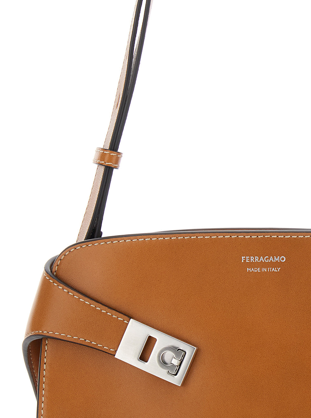 Messenger Hug Brown Crossbody bag with Lettering Logo and Gancini Buckles in Leather Man Lamb