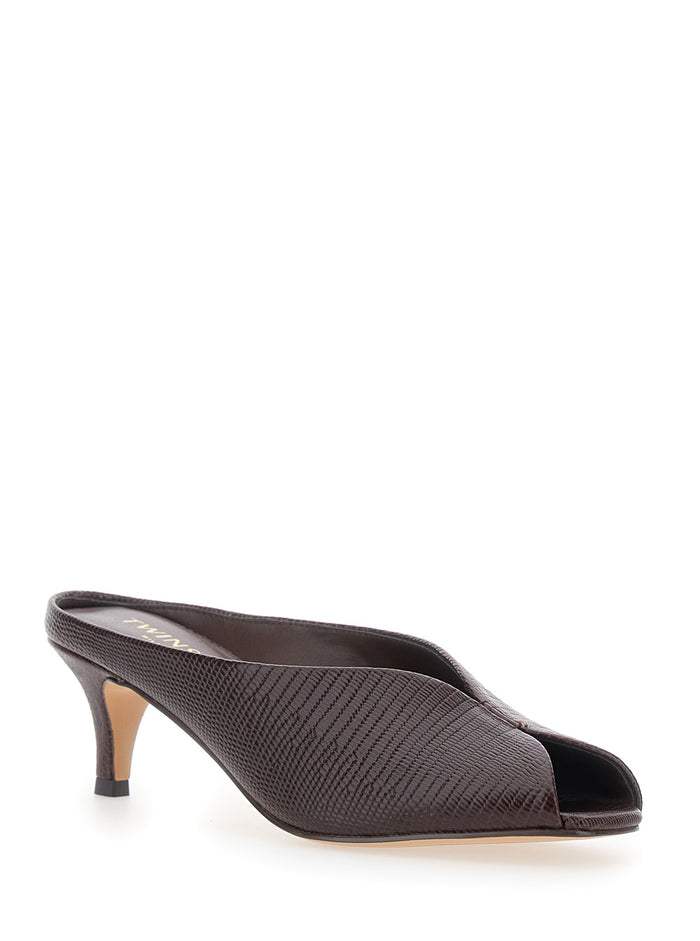 Heels Characterized By An Elegant Design And A Brown Leather Sole For Women Flat Shoes