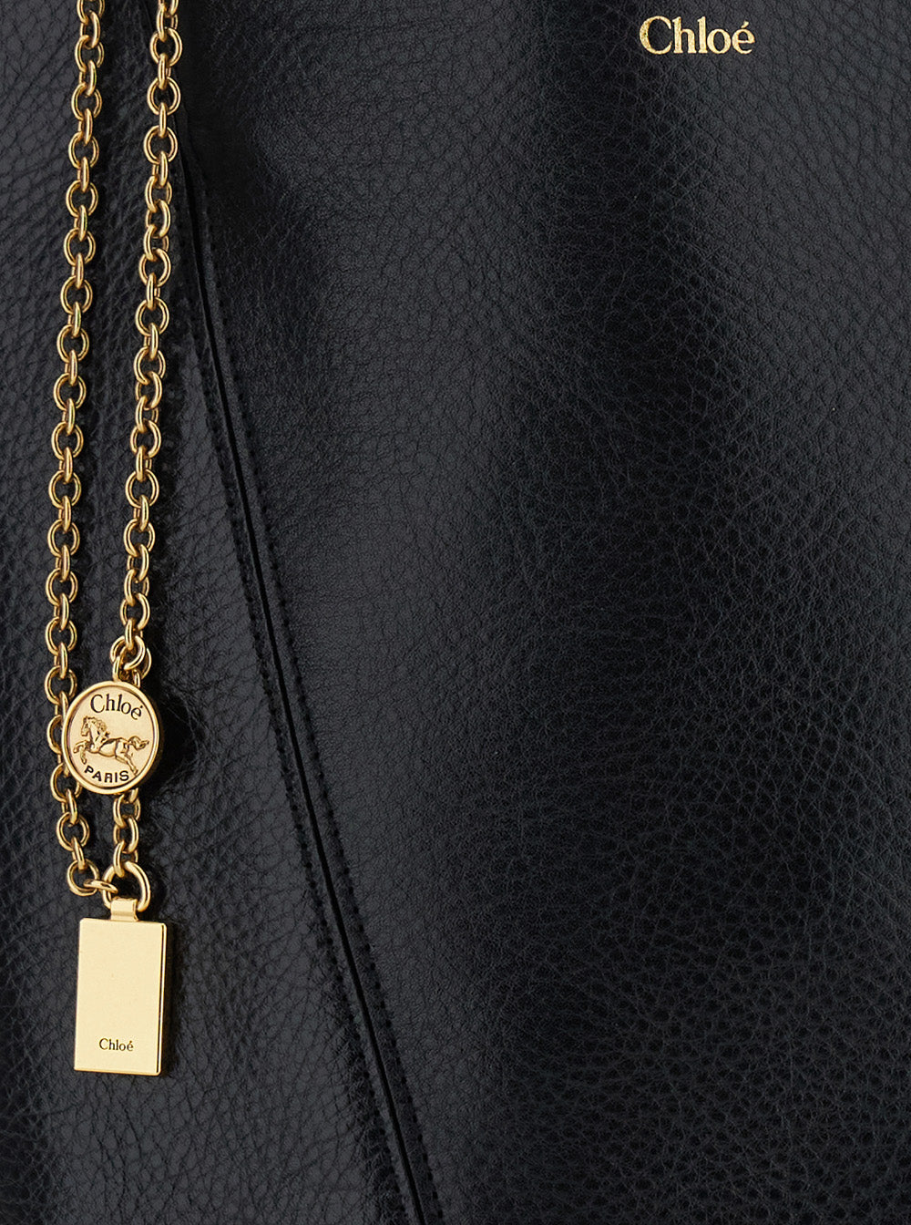 Shoulder Bag Spin With Logoed Metal Medals Black Grained Leather For Women