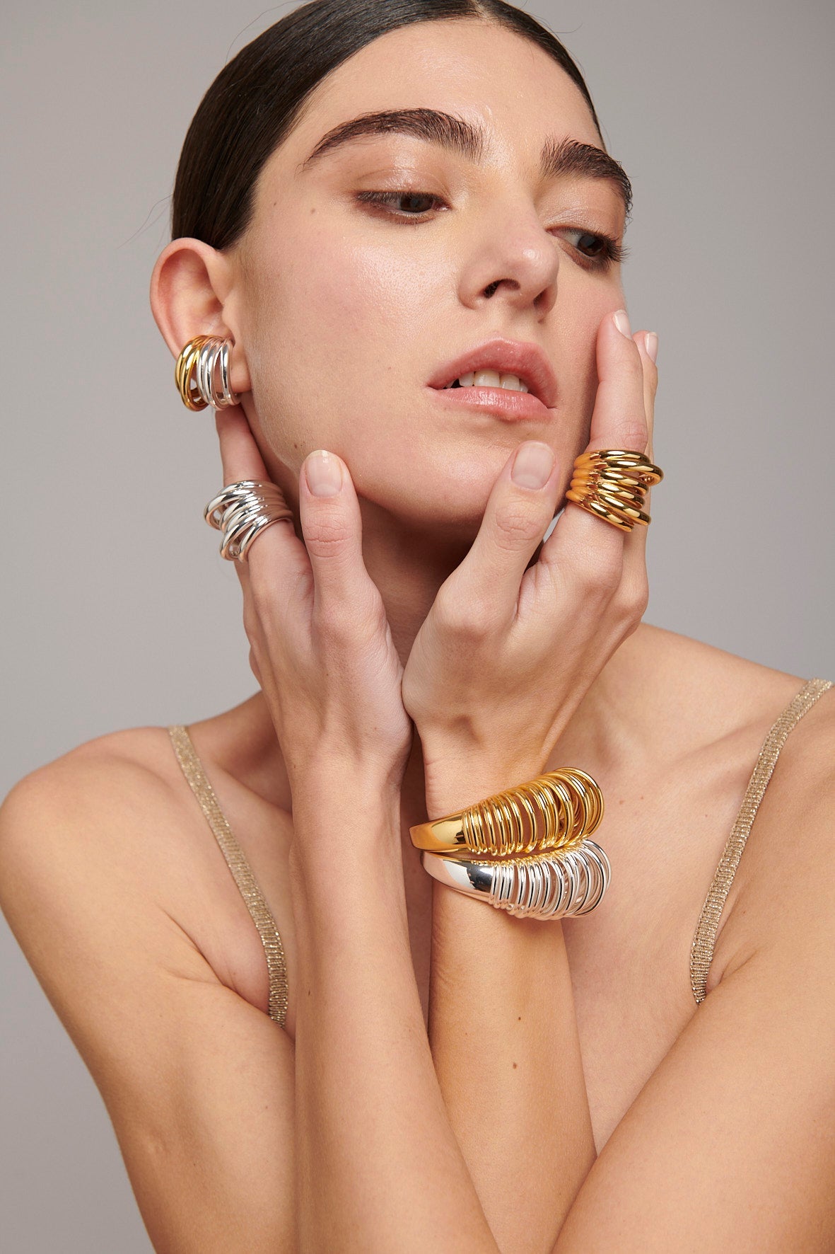 Ear Cuff Ale Gold __single__ Earrings