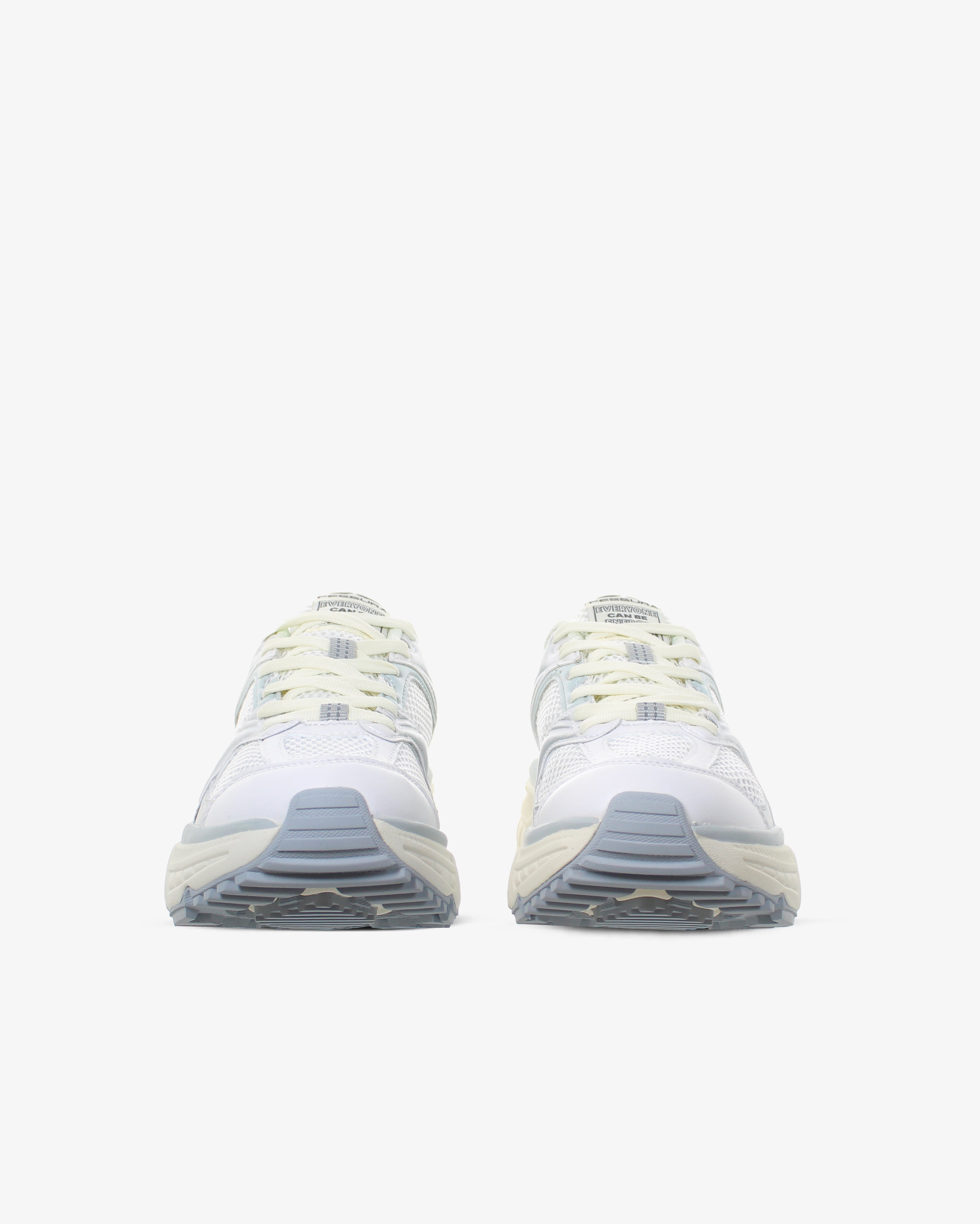 Dvl 01 White-grey Trail